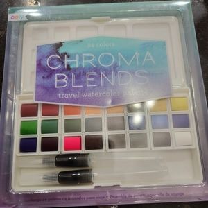 Ooly Chroma Blends travel watercolor palette